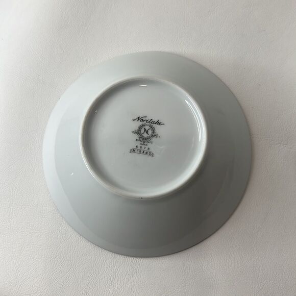Noritake Bowl Dessert Ice Cream Dish White Gray Silver 5 1/4 Round Mirano Japan - Picture 6 of 6